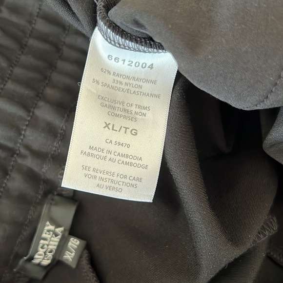 Badgley Mischka l Black Pants. - Picture 4 of 4